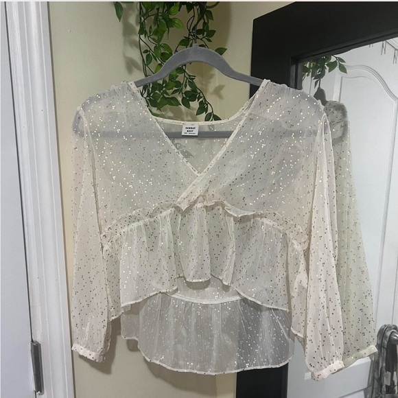 Aritzia Sunday Best Glitter Sheer Top - Picture 3 of 6